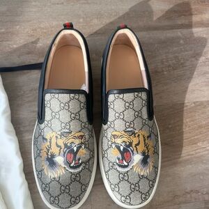 Gucci Men's Tiger Slip-On Loafers
